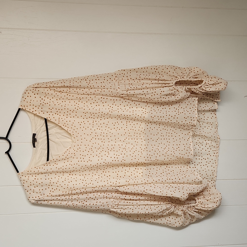🆕✨ GORGEOUS WIDE SLEEVE TOP